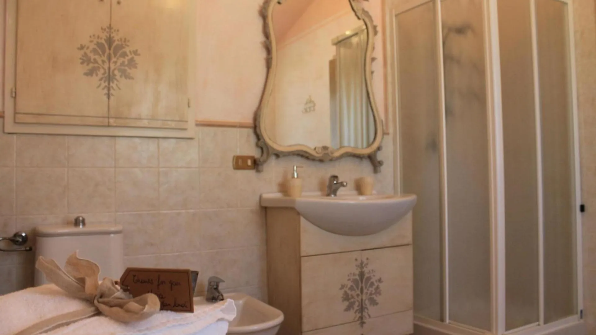La Valinfiore Luxuswohnung Mit Pool モンテカルロ 0*,  イタリア
