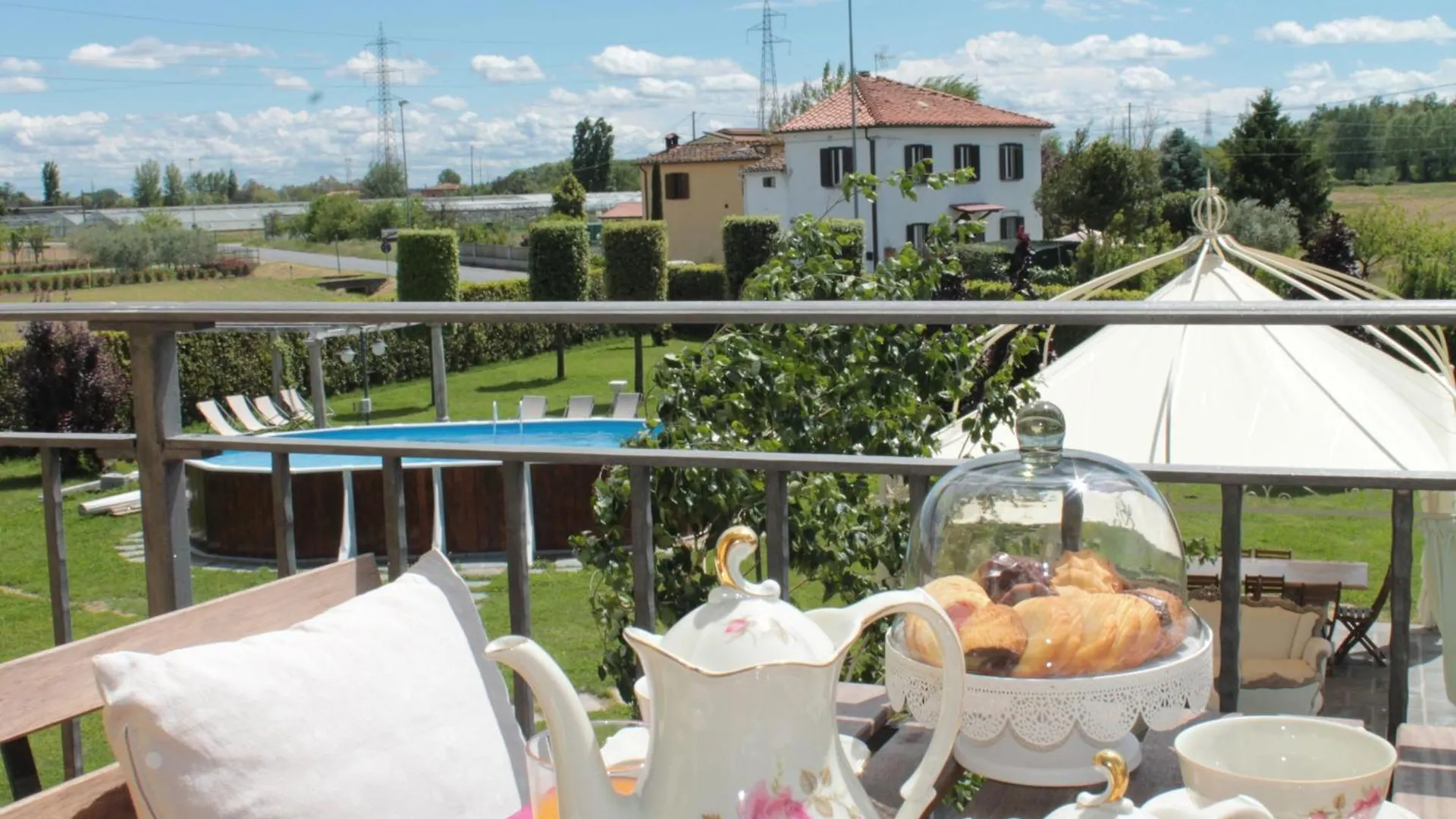 La Valinfiore Luxuswohnung Mit Pool モンテカルロ 0*,  イタリア