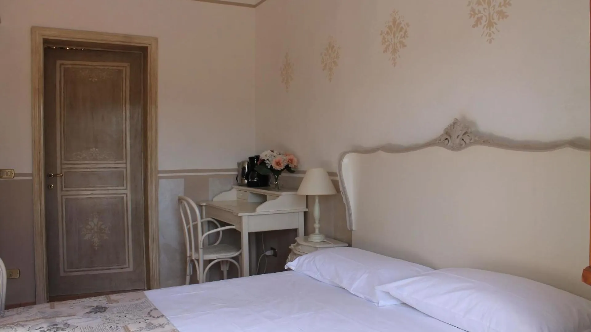 Apartment La Valinfiore Luxuswohnung Mit Pool Montecarlo