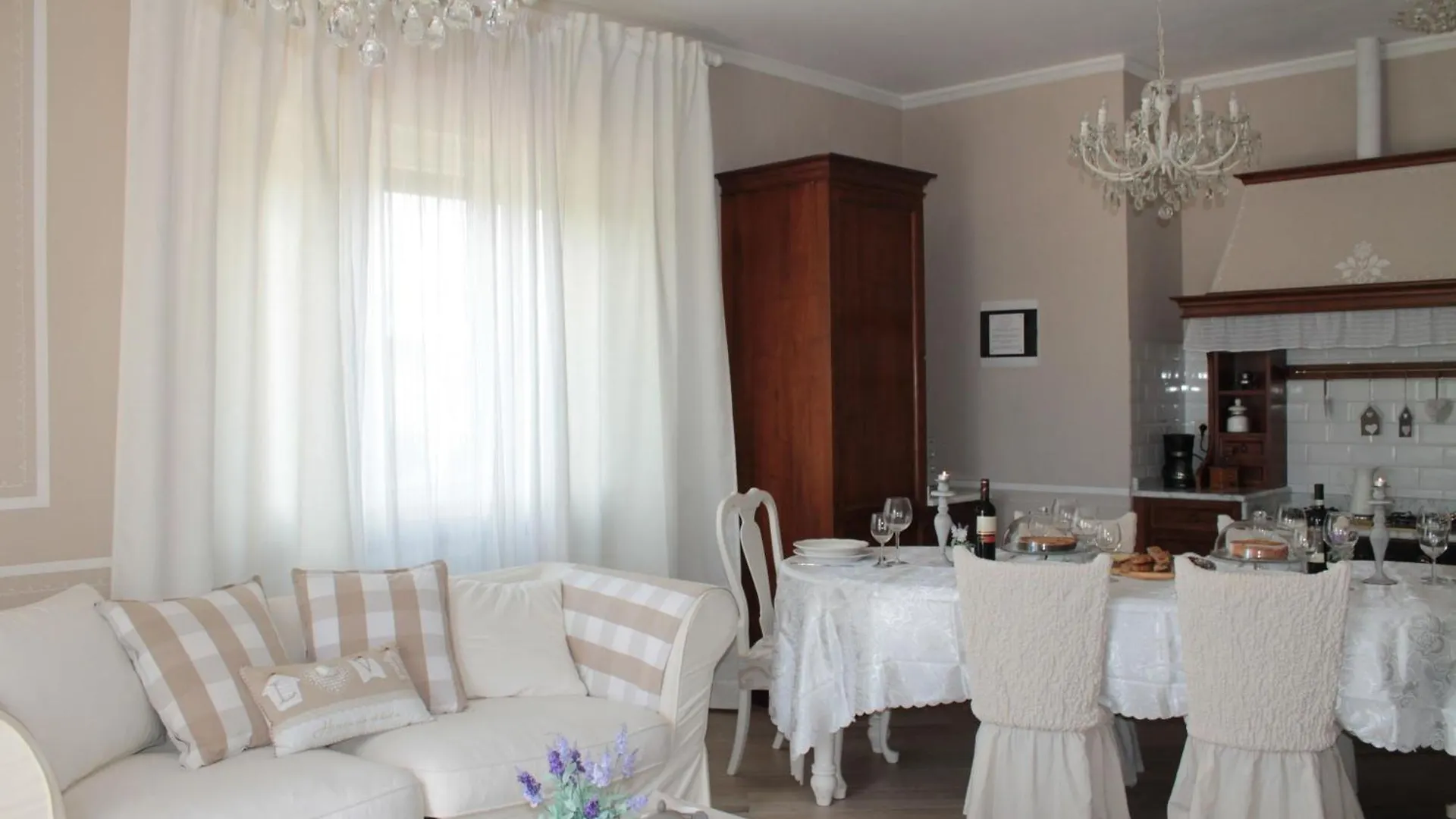 La Valinfiore Luxuswohnung Mit Pool Montecarlo Apartment