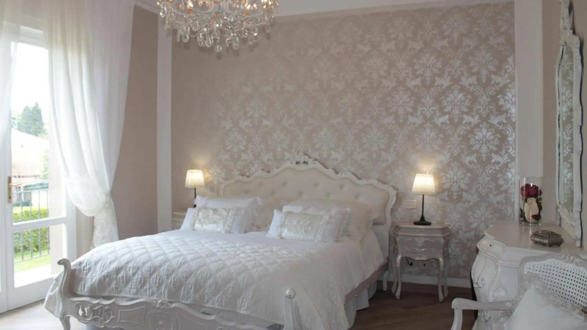 Apartment La Valinfiore Luxuswohnung Mit Pool Montecarlo Italy